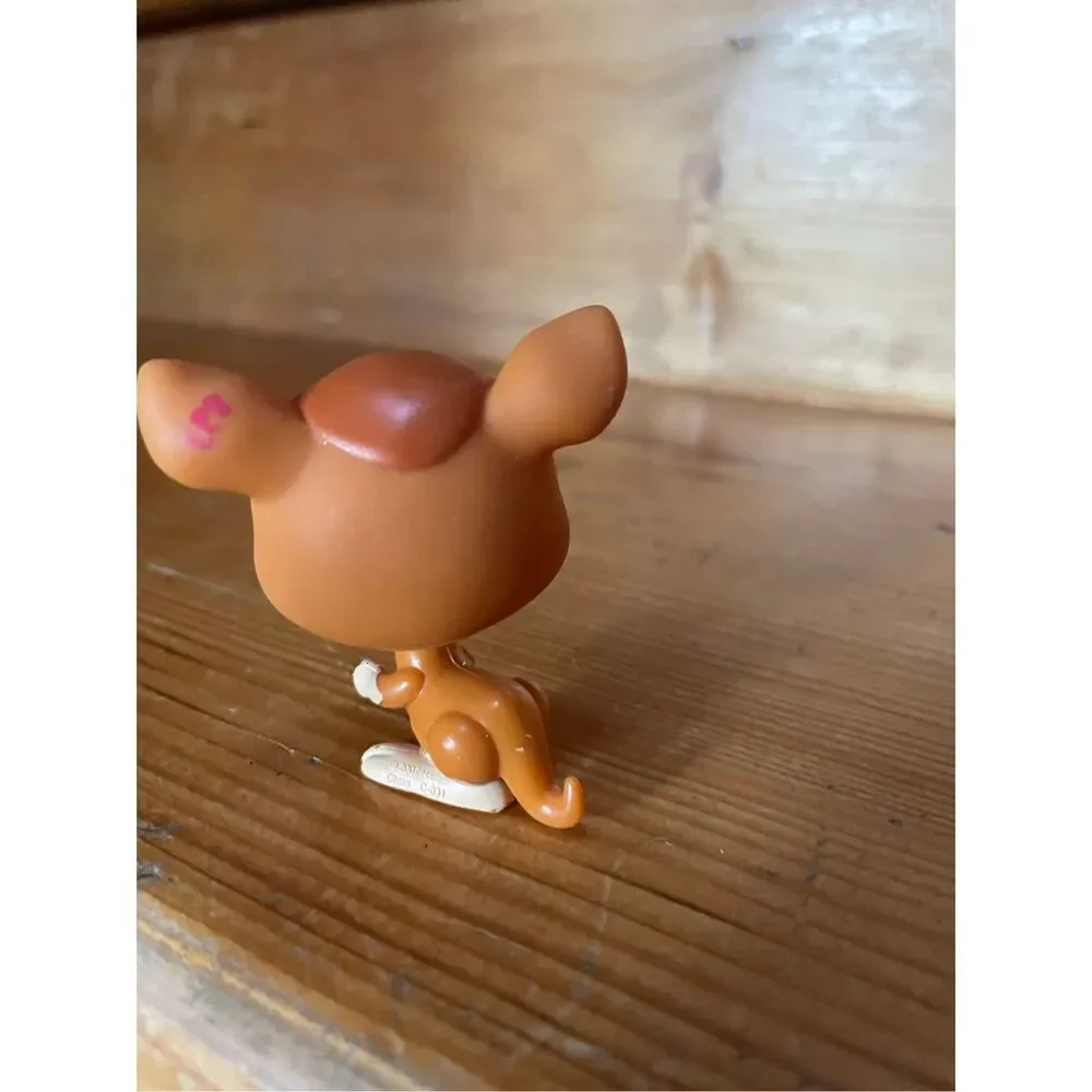 Hasbro Littlest Pet Shop Kangaroo figure, #1111